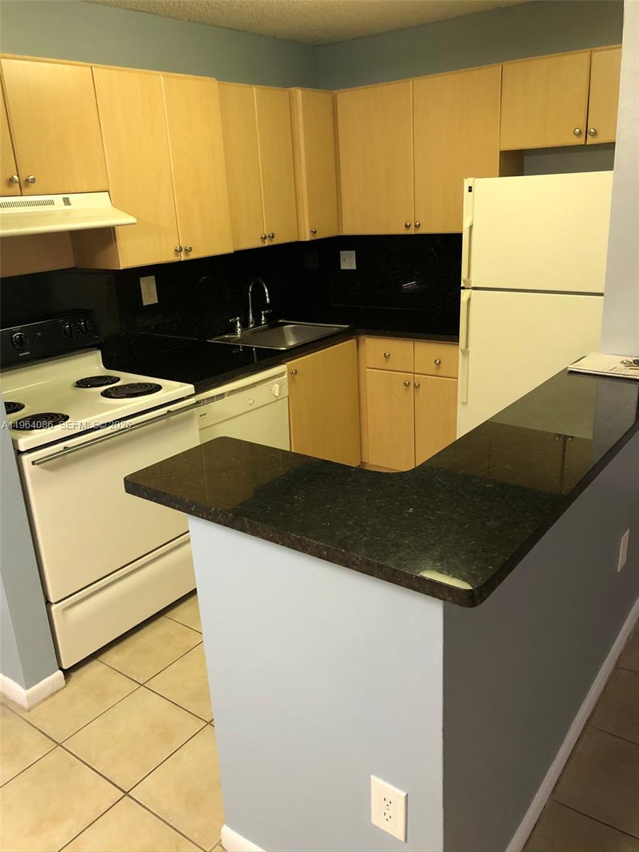 7130 NW 179th St #209