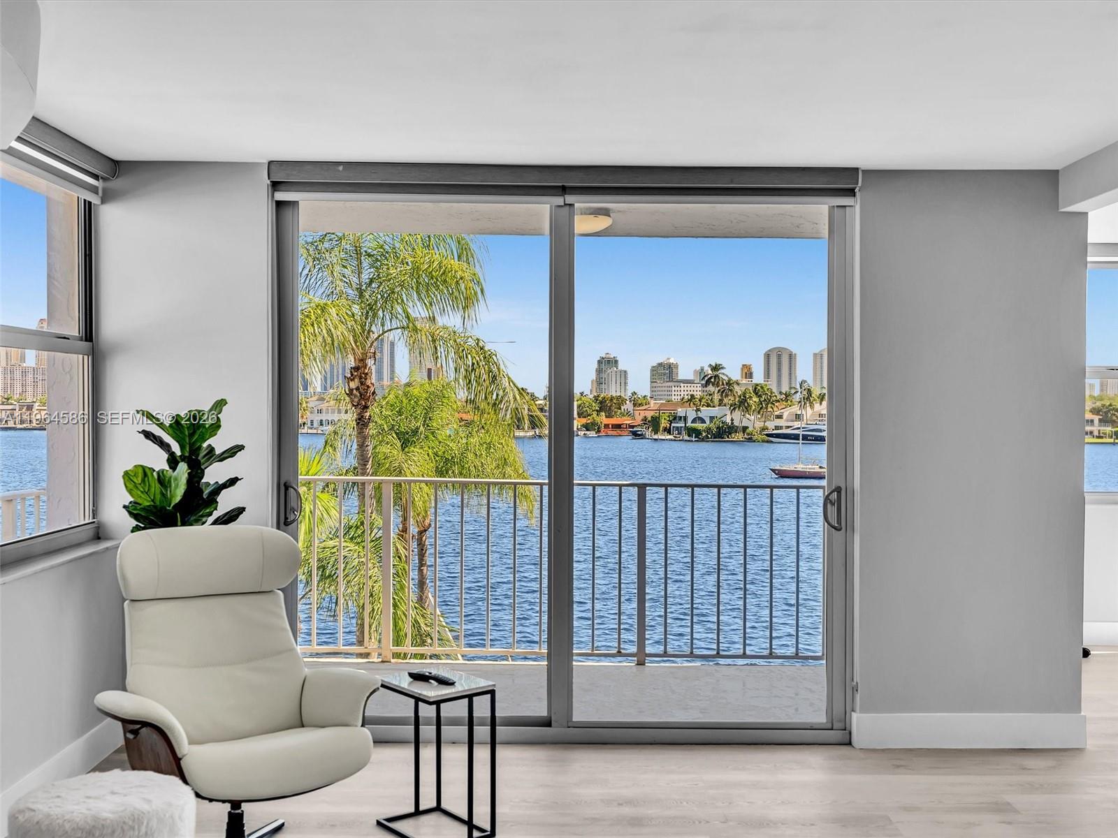 16570 NE 26th Ave #3A (DOCK)