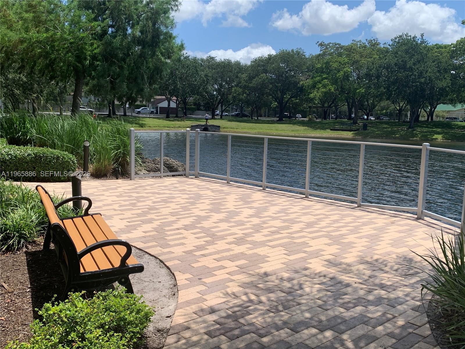 2925 E Aviary Dr Cooper City, FL 33026