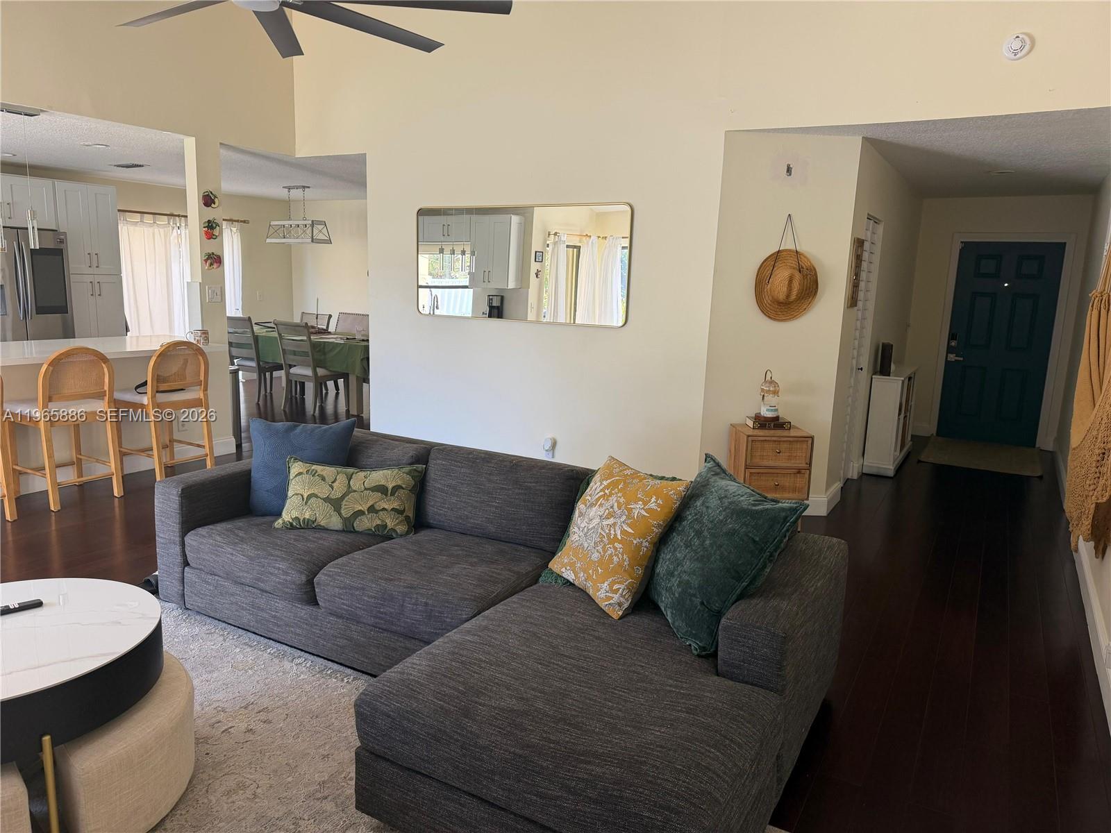 2925 E Aviary Dr Cooper City, FL 33026