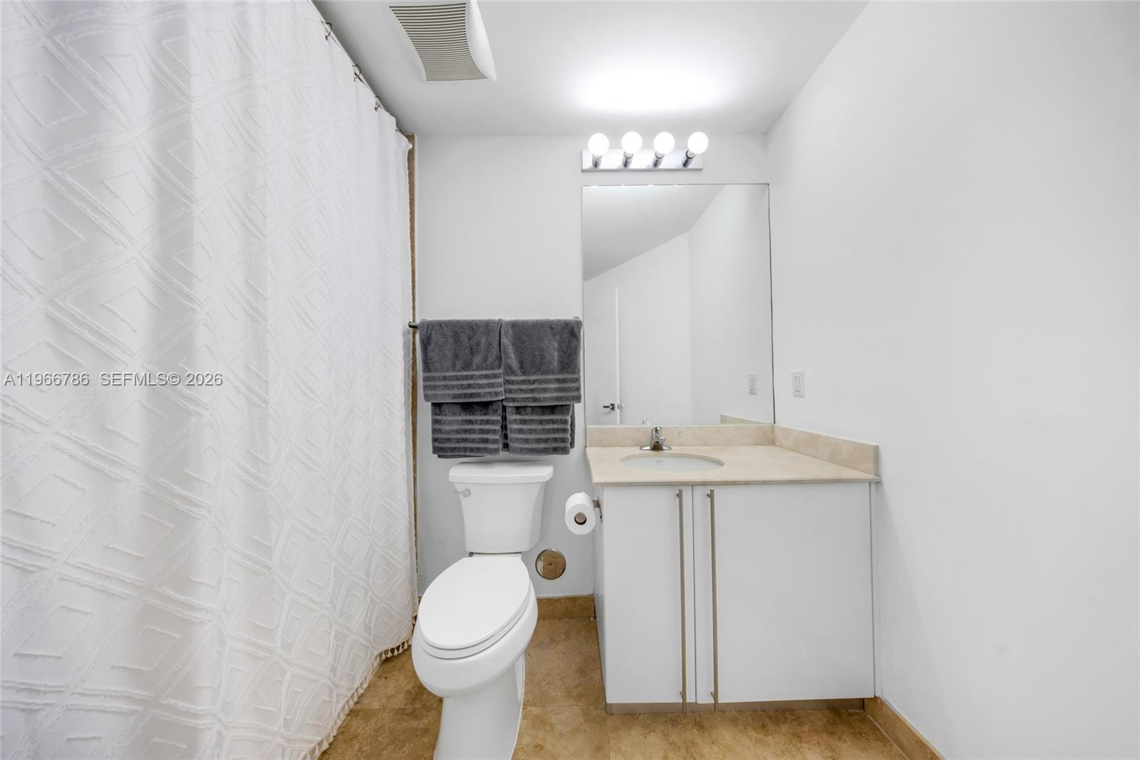 image 3030 Aventura35