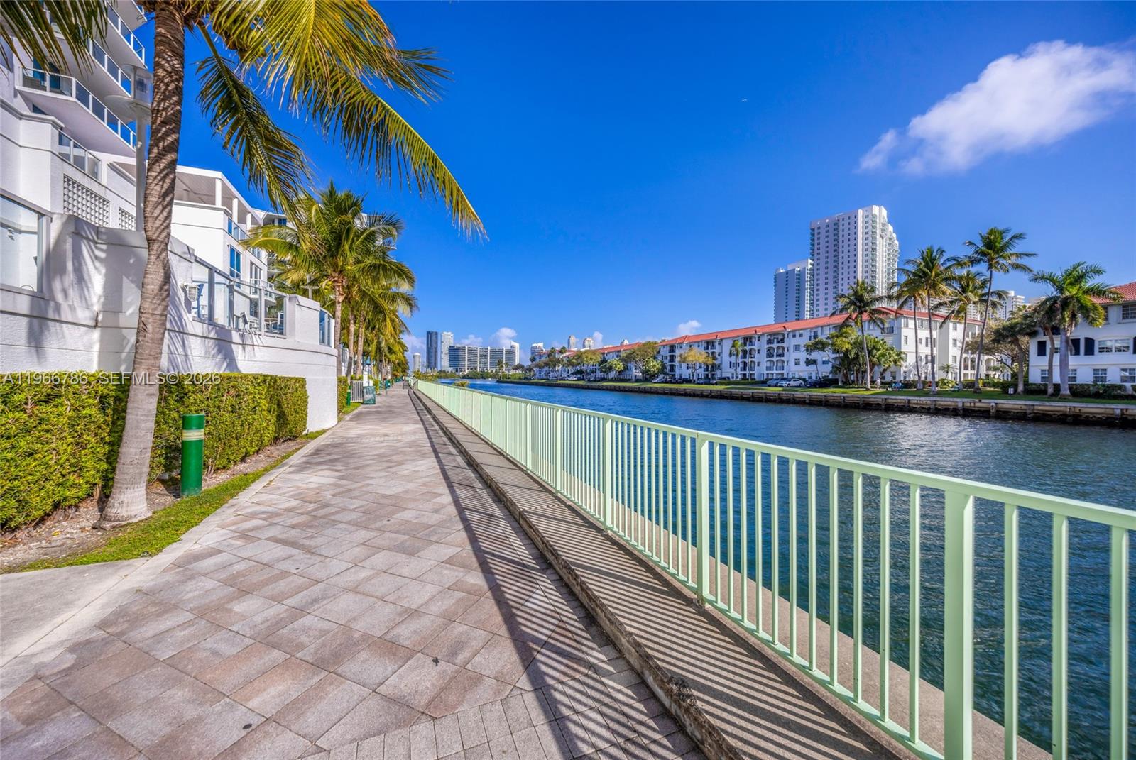 image 3030 Aventura39