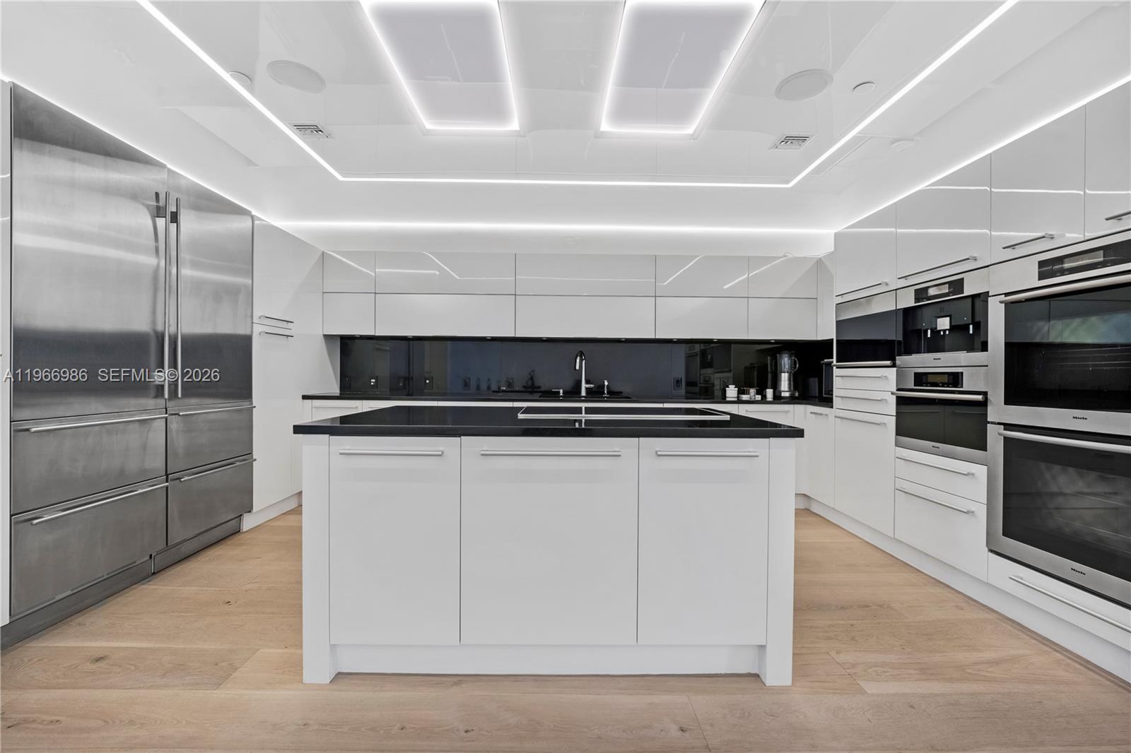 17121 Collins Ave #4803 Sunny Isles Beach, FL 33160