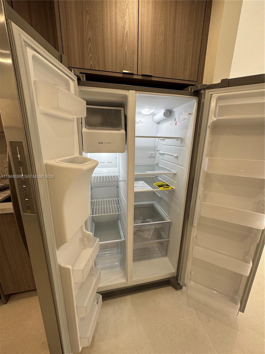 1900 W 54th St #219 Hialeah, FL 33012