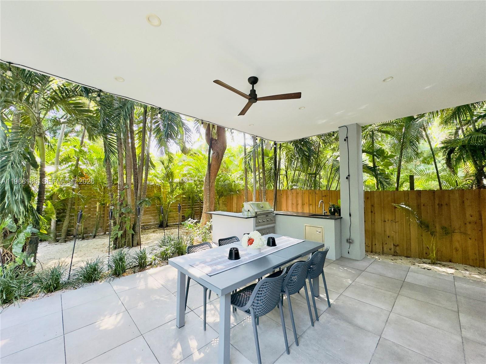 2550 Overbrook St Miami, FL 33133