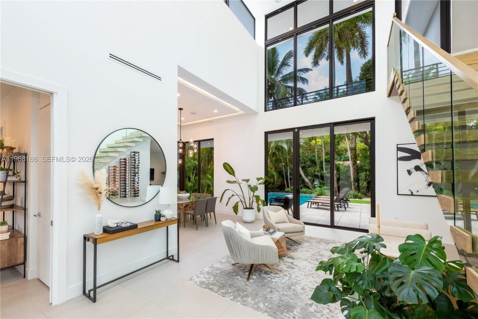 2550 Overbrook St Miami, FL 33133