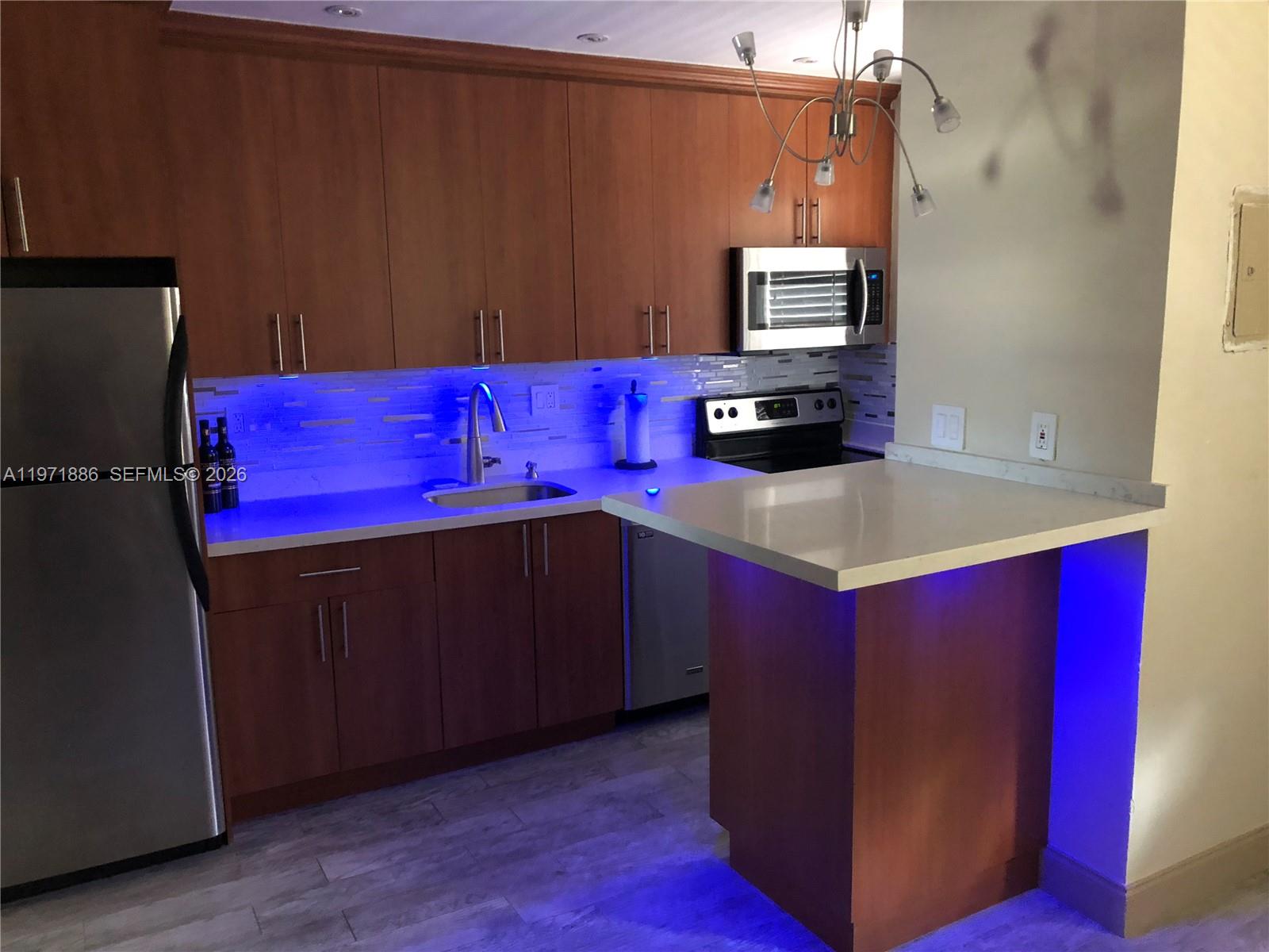 4081 N Dixie Hwy #29