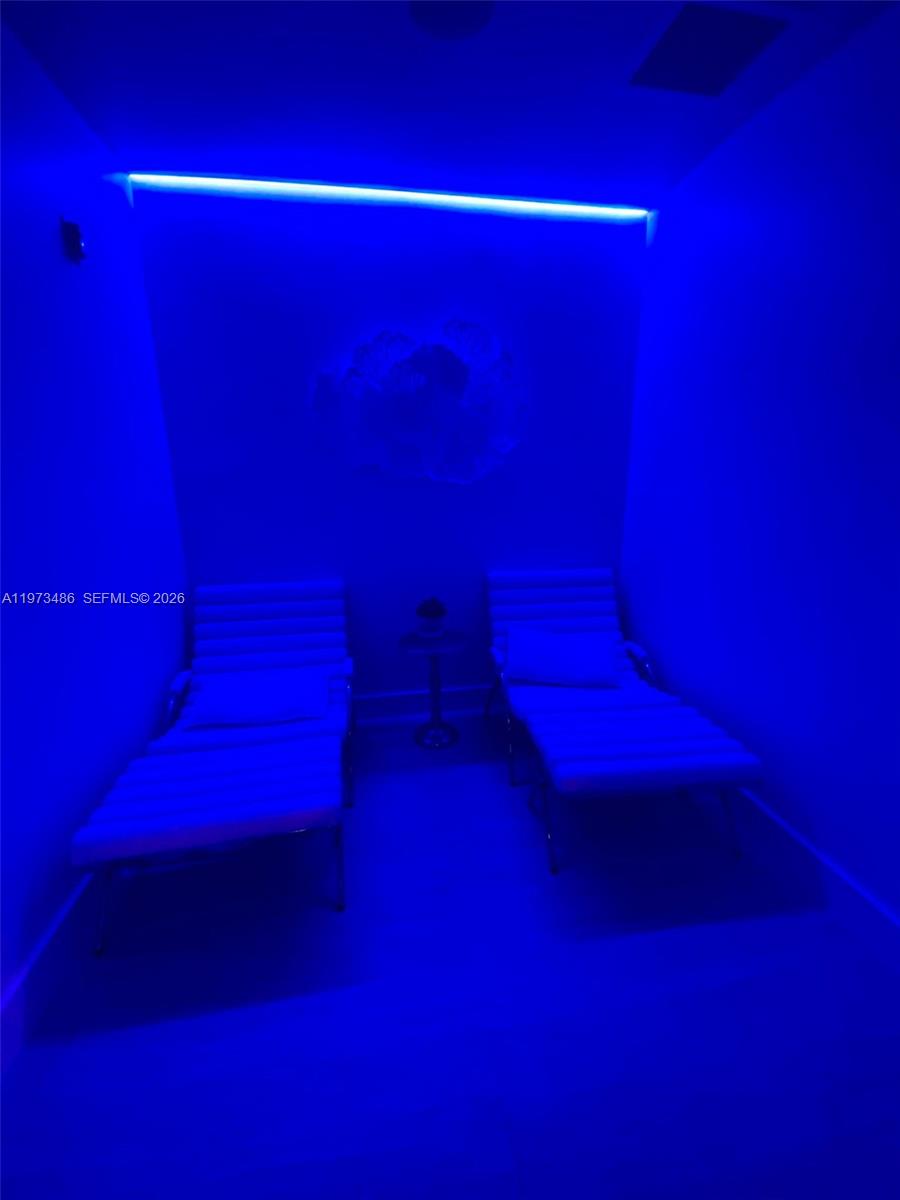 4775 Collins Ave #2407 Miami Beach, FL 33140