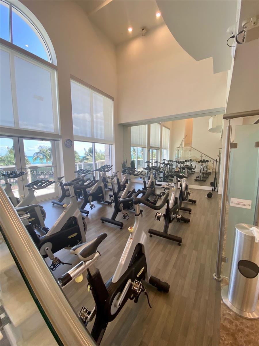 4775 Collins Ave #2407 Miami Beach, FL 33140