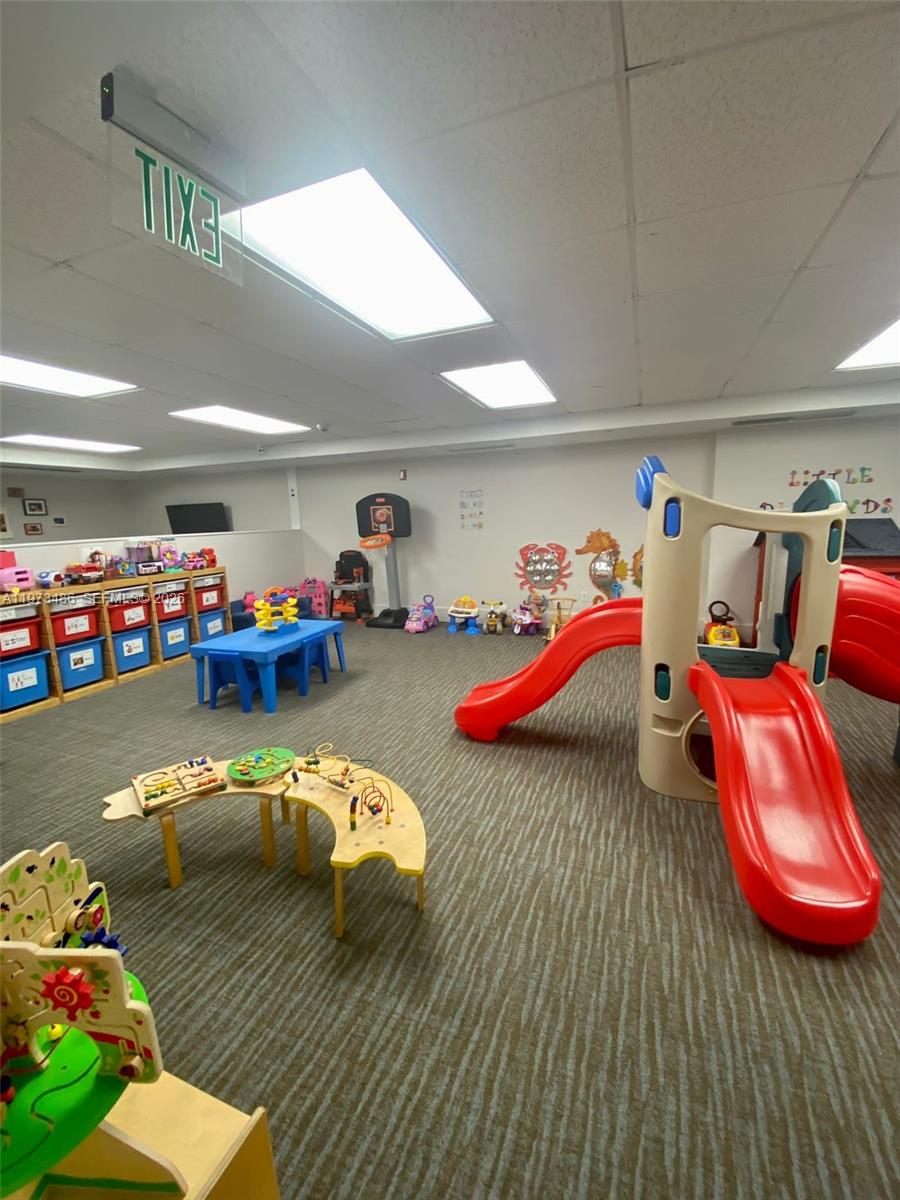 4775 Collins Ave #2407 Miami Beach, FL 33140