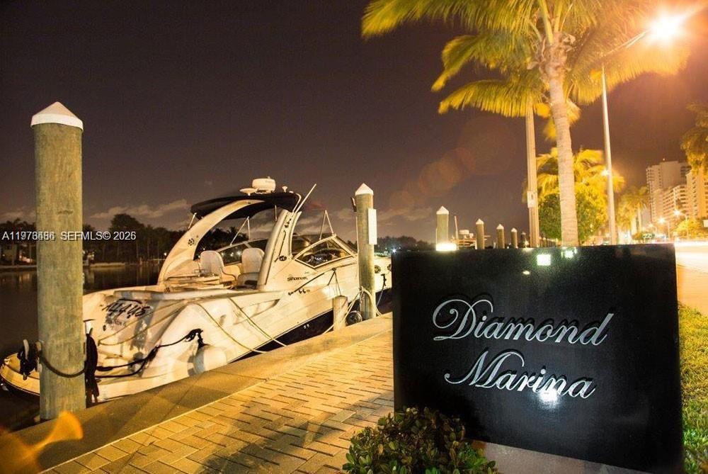 4775 Collins Ave #2407 Miami Beach, FL 33140