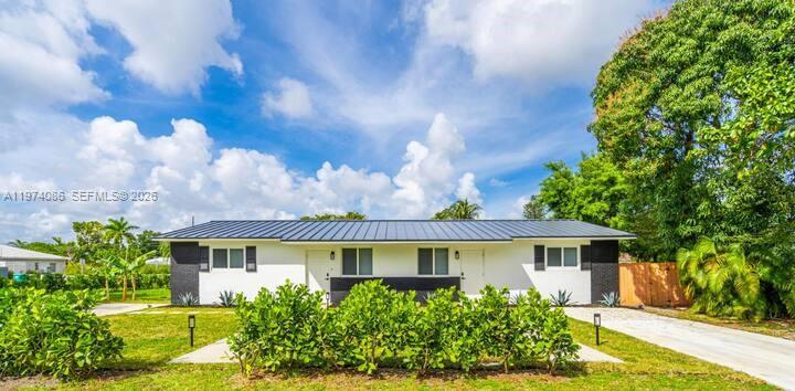 1001 NE 110th St #1003