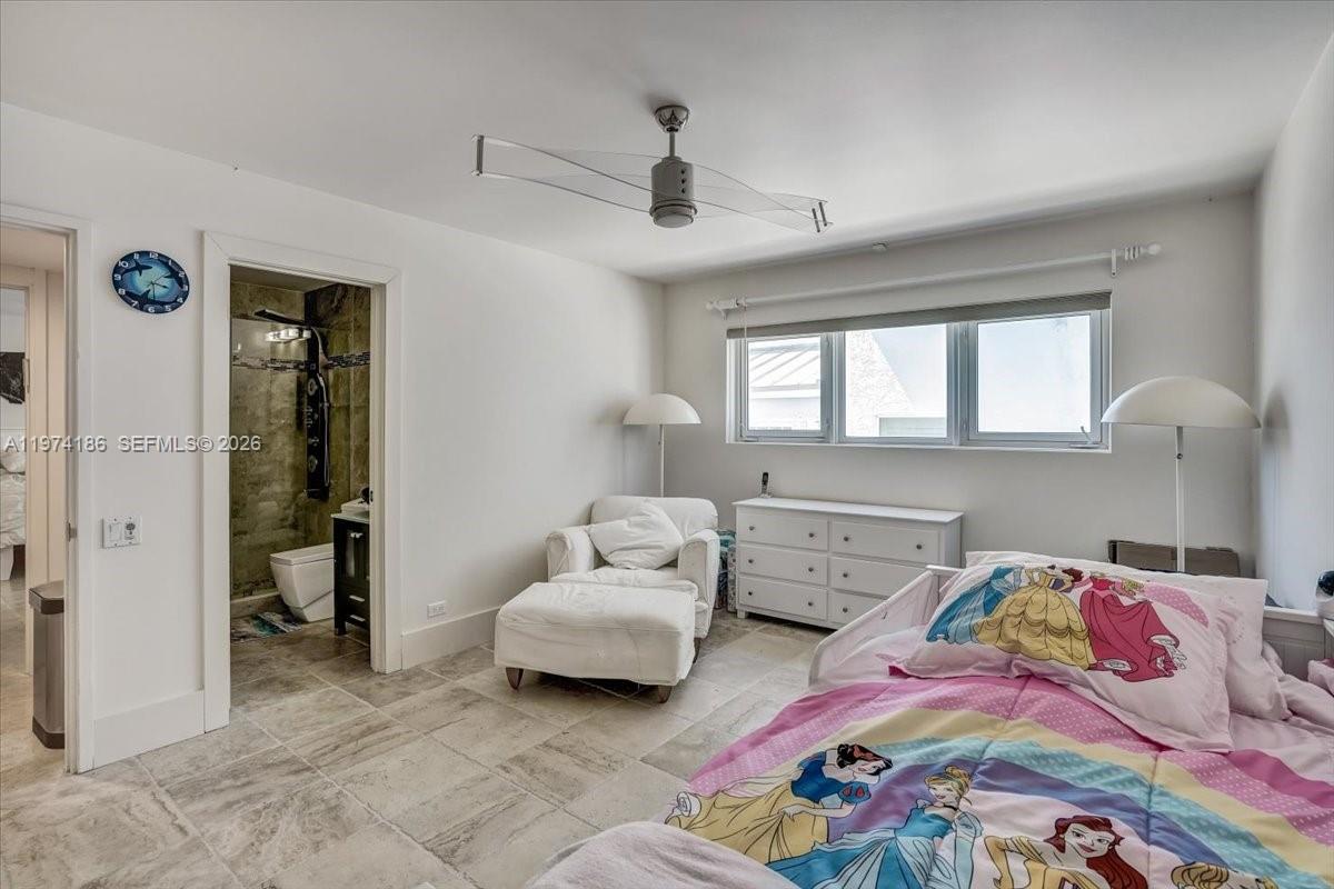 Undisclosed Address Fort Lauderdale, FL 33308