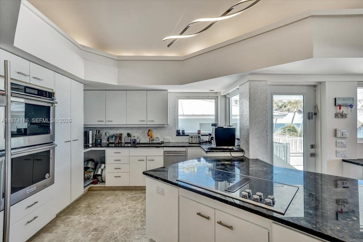 Undisclosed Address Fort Lauderdale, FL 33308