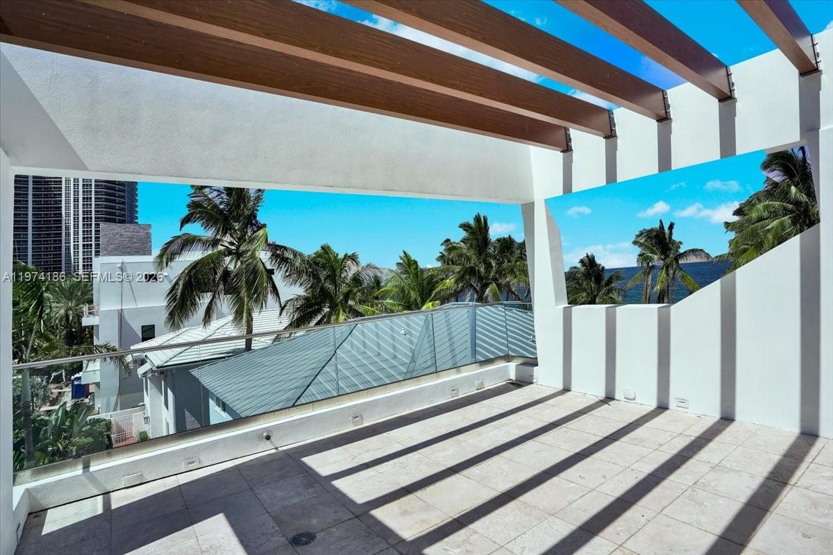 Undisclosed Address Fort Lauderdale, FL 33308