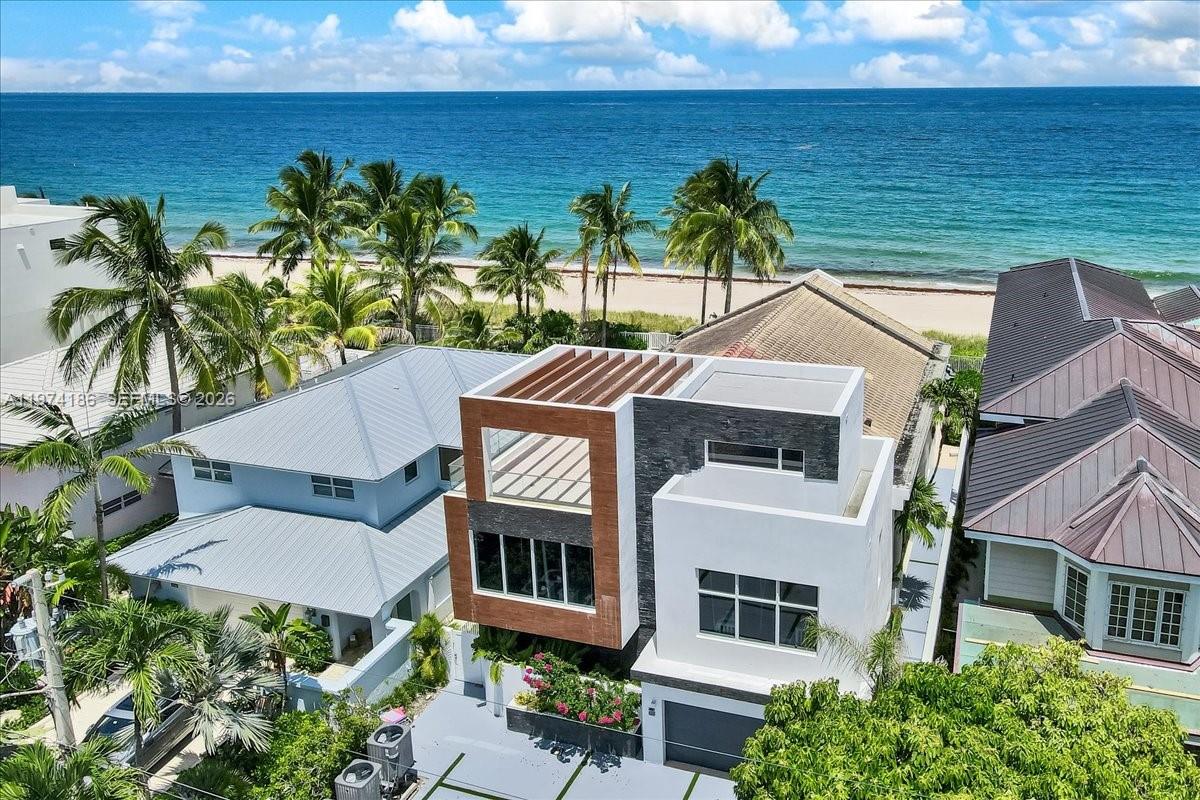 Undisclosed Address Fort Lauderdale, FL 33308