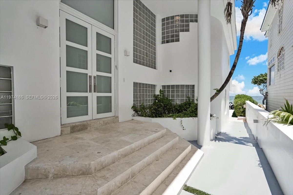 Undisclosed Address Fort Lauderdale, FL 33308