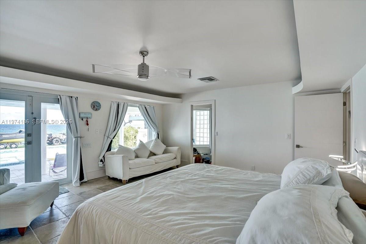 Undisclosed Address Fort Lauderdale, FL 33308