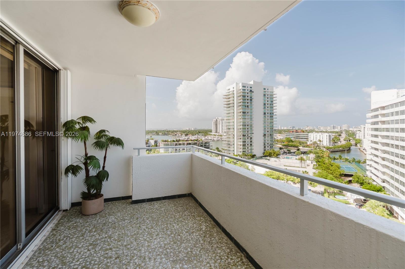 11 Island Ave #1410 Miami Beach, FL 33139