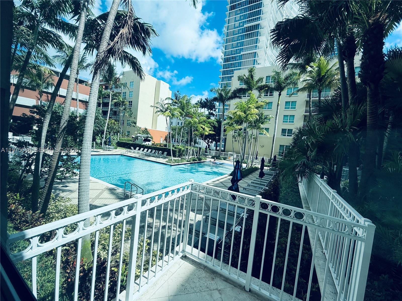 image Cite on the Bay East49