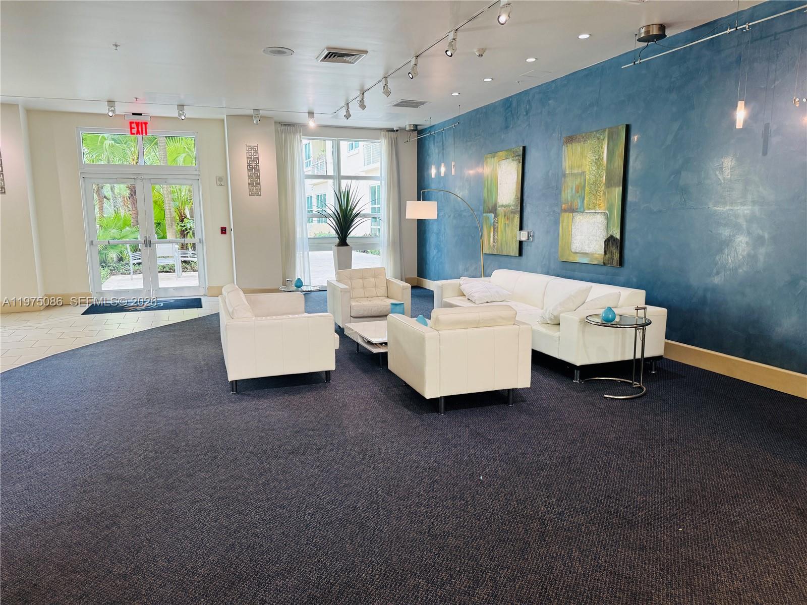 image Cite on the Bay East52