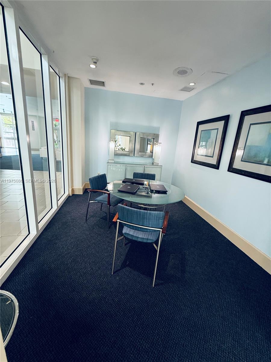 image Cite on the Bay East53