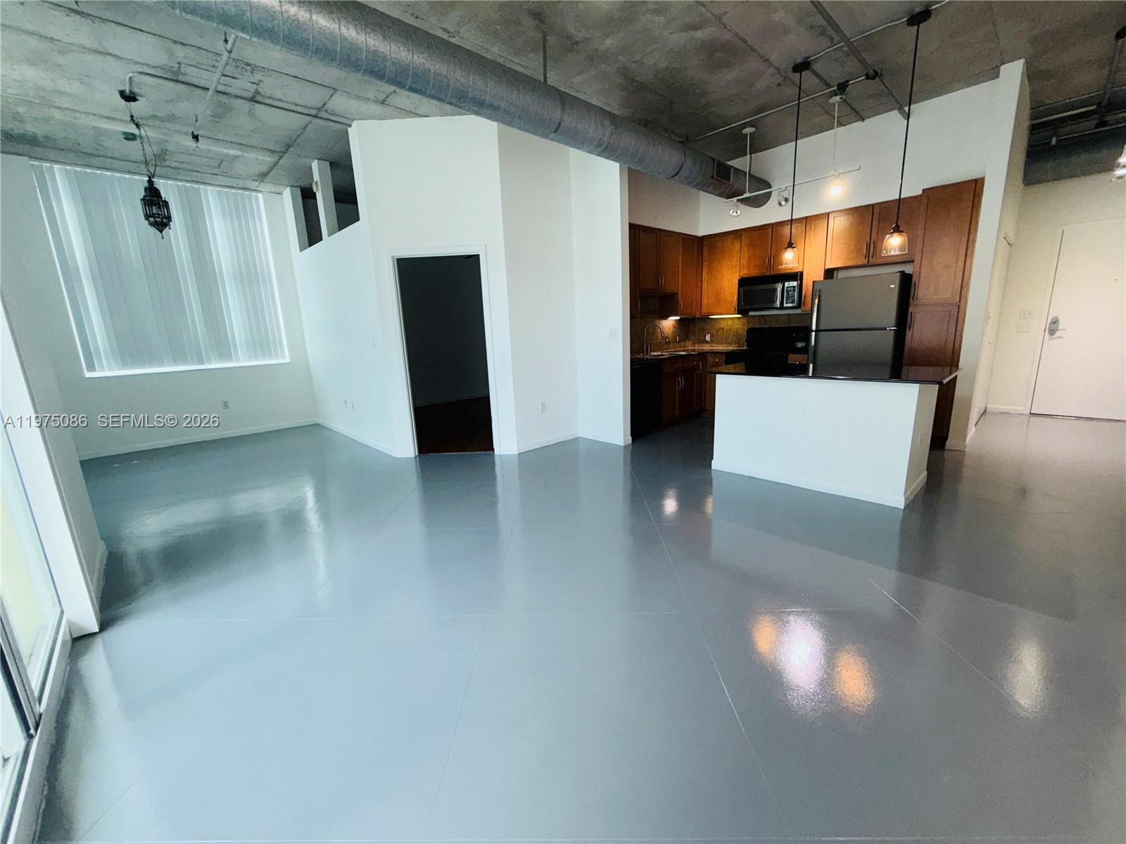 image Cite on the Bay East8