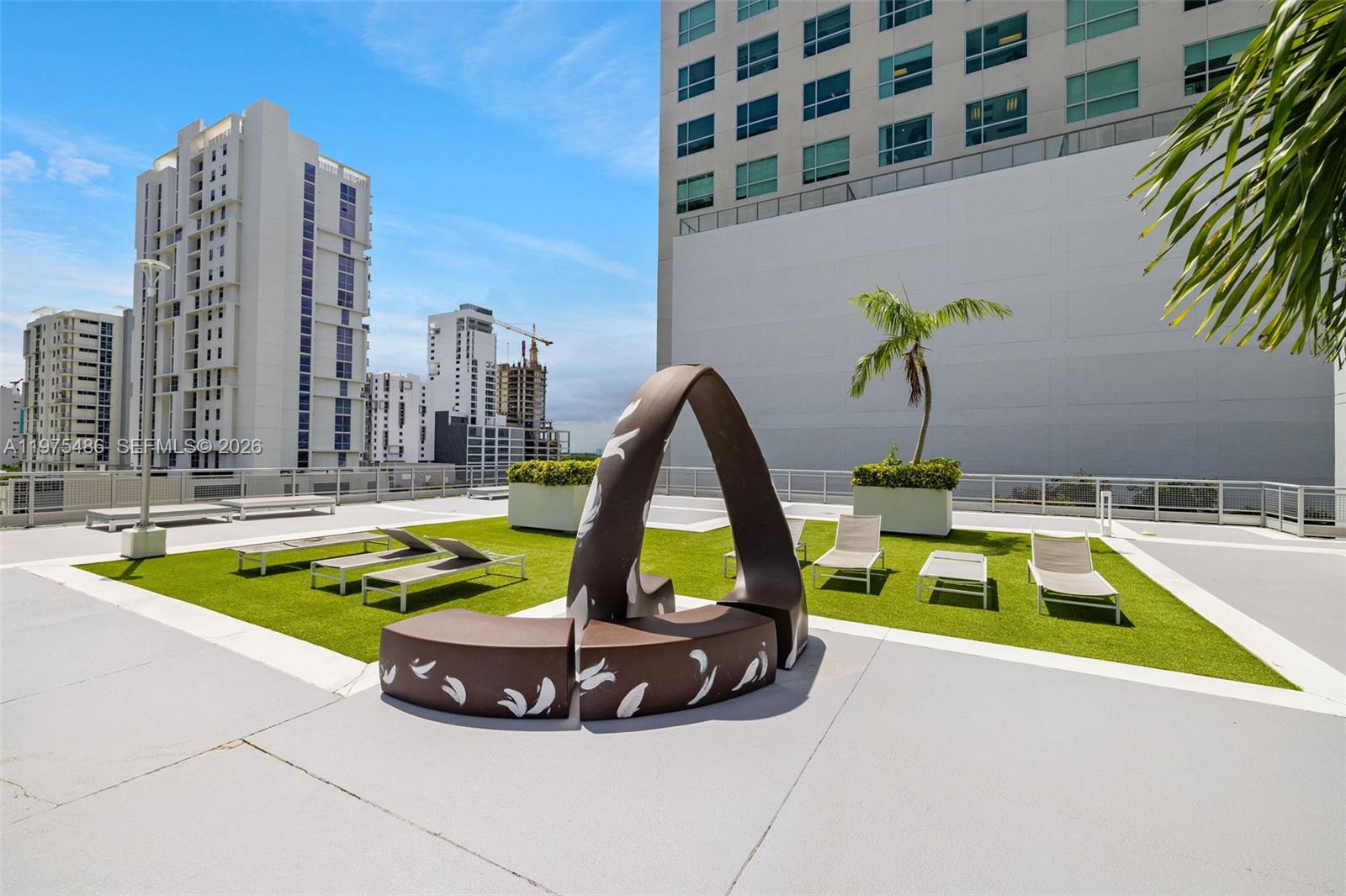 690 SW 1st Ct #2730 Miami, FL 33130