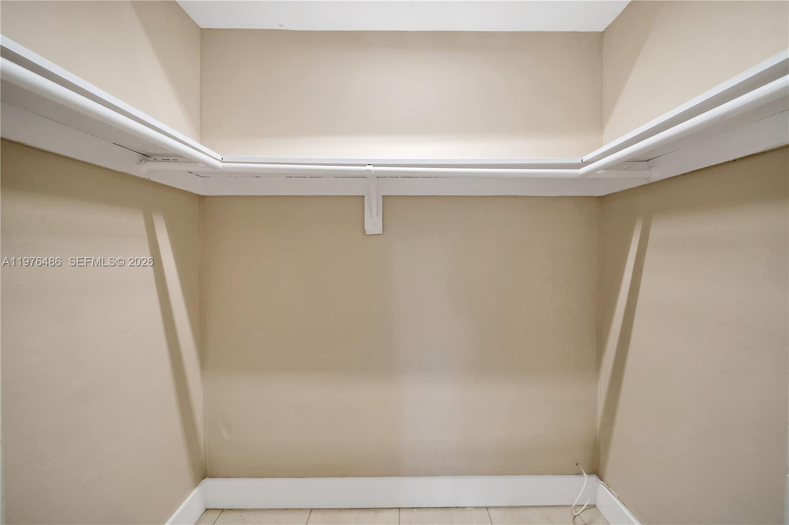 592 NE 150th St #1 Miami, FL 33161