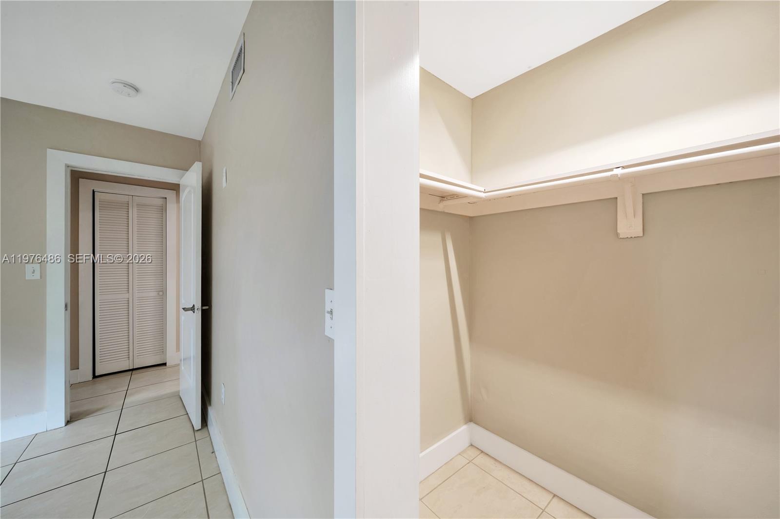 592 NE 150th St #1 Miami, FL 33161