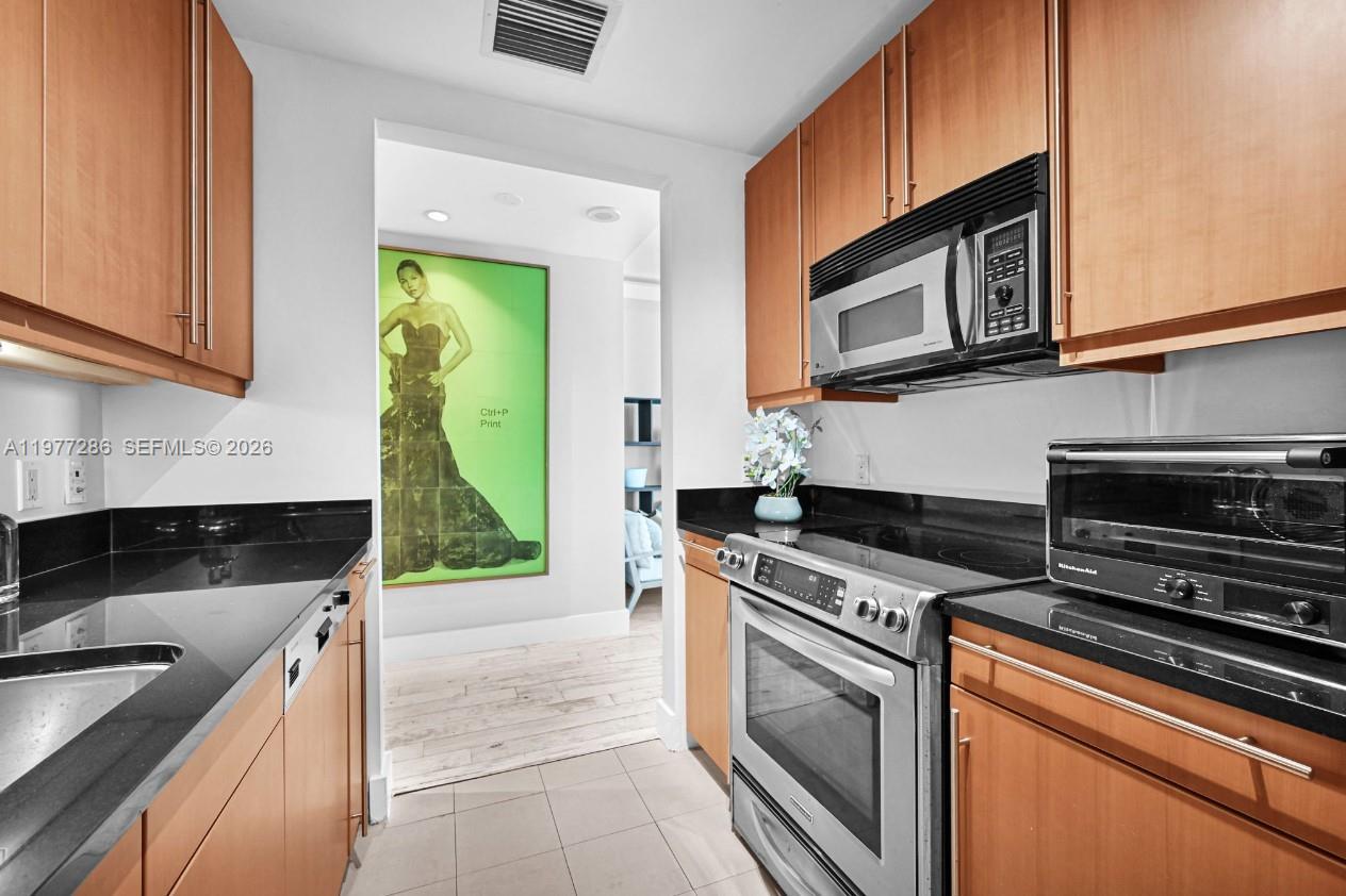 1435 Brickell Ave #3401 Miami, FL 33131