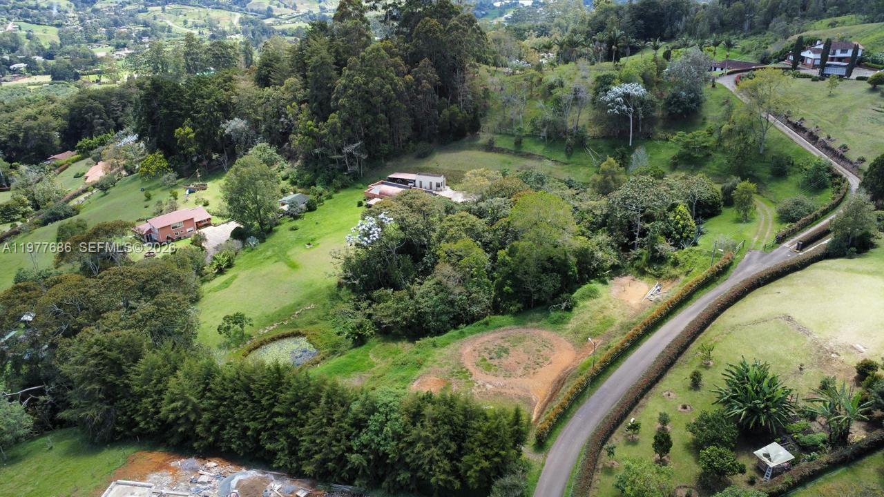 183 Parcelacion El Yarumo 