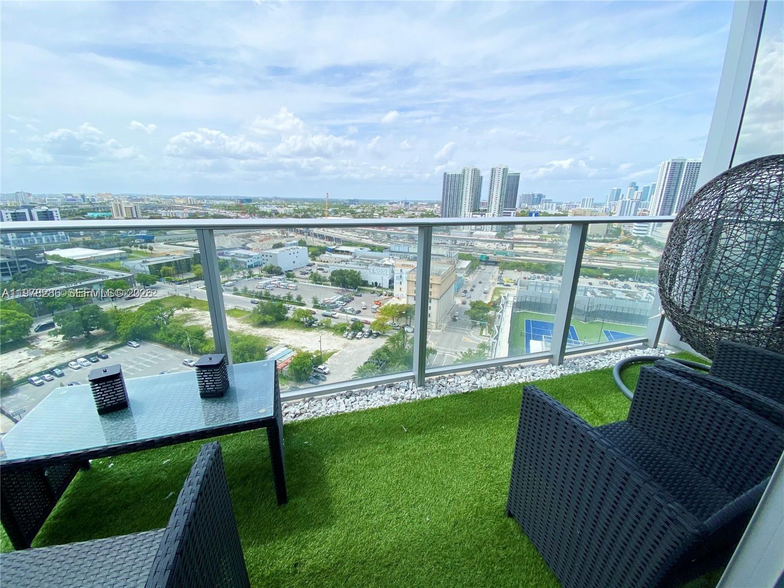 image Paramount Miami Worldcenter3