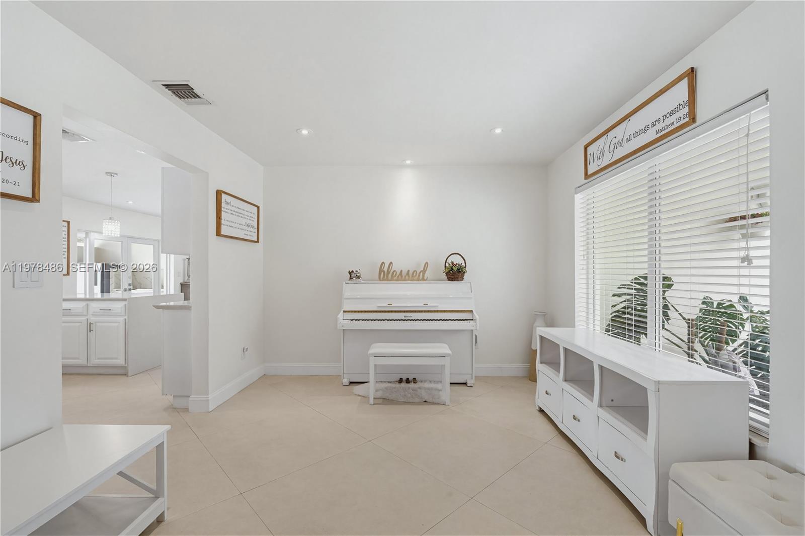 11012 SW 117th St Miami, FL 33176