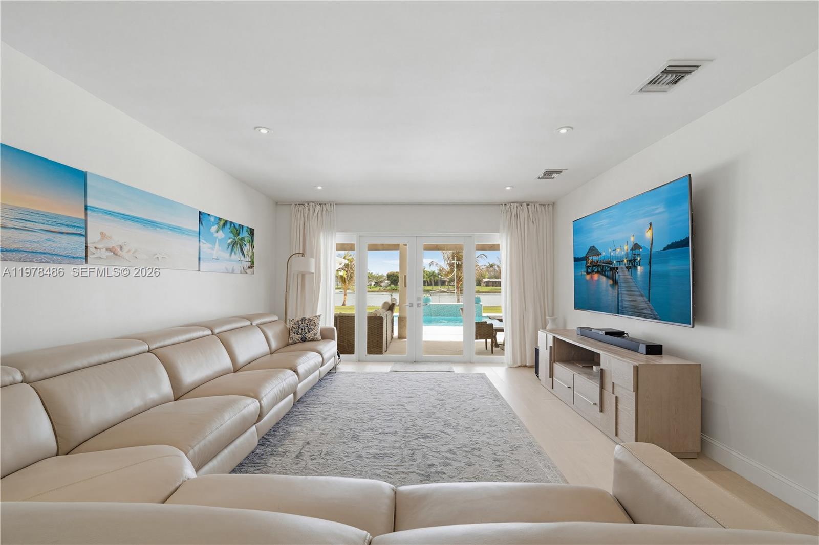 11012 SW 117th St Miami, FL 33176