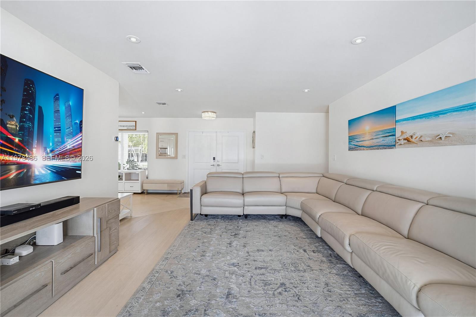 11012 SW 117th St Miami, FL 33176