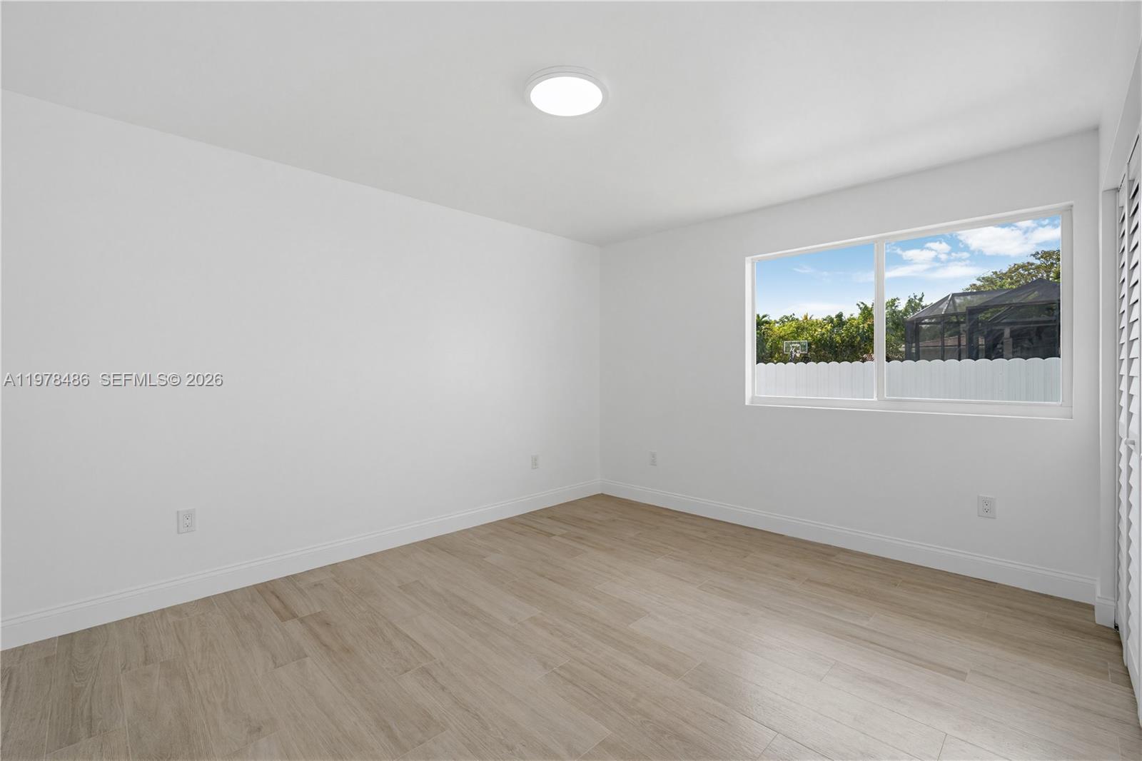 11012 SW 117th St Miami, FL 33176