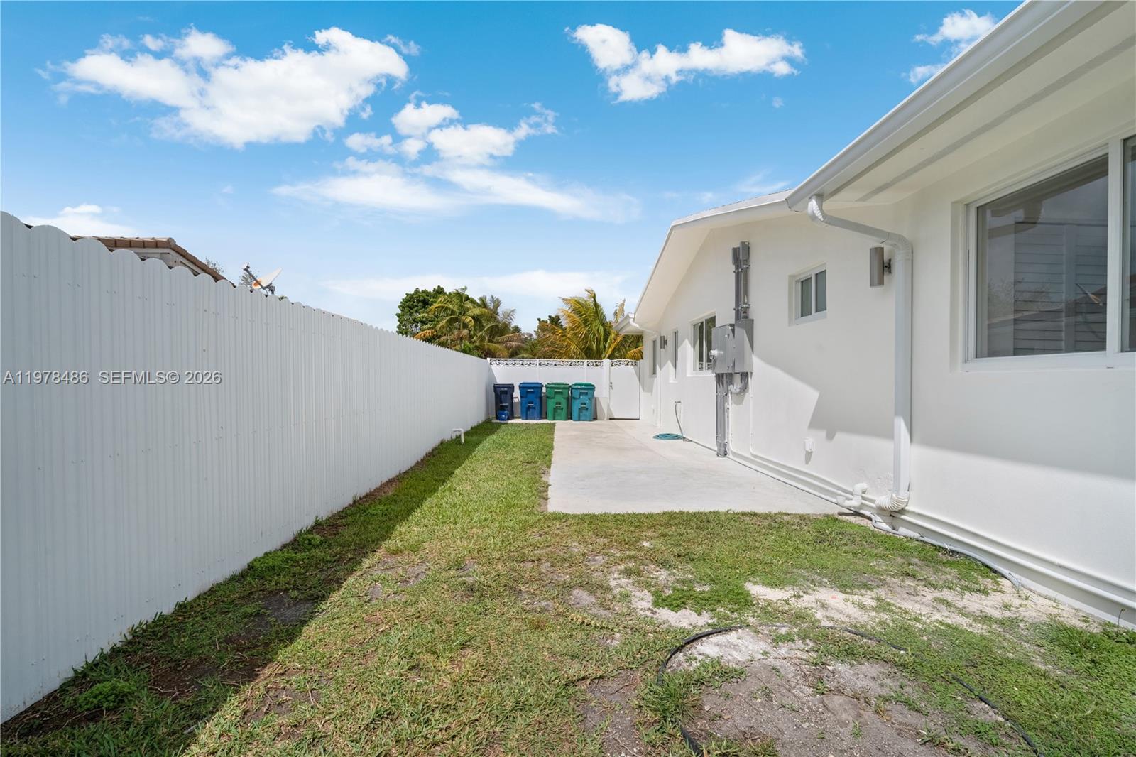 11012 SW 117th St Miami, FL 33176