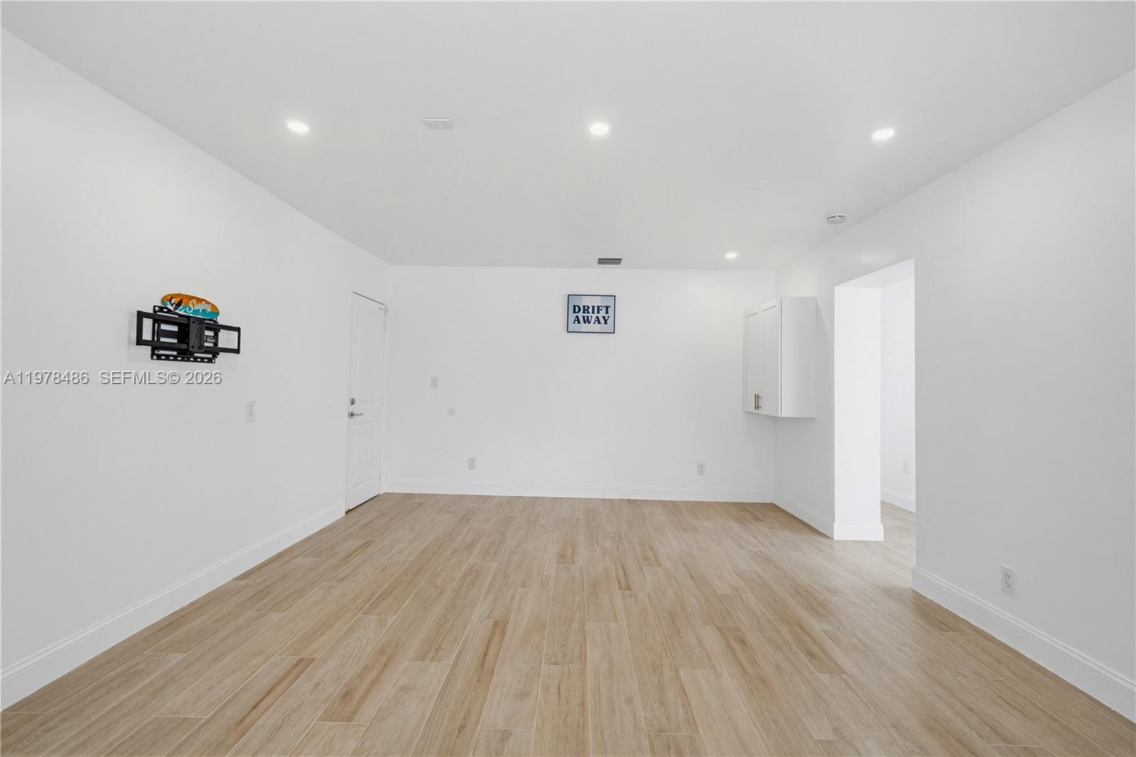 11012 SW 117th St Miami, FL 33176