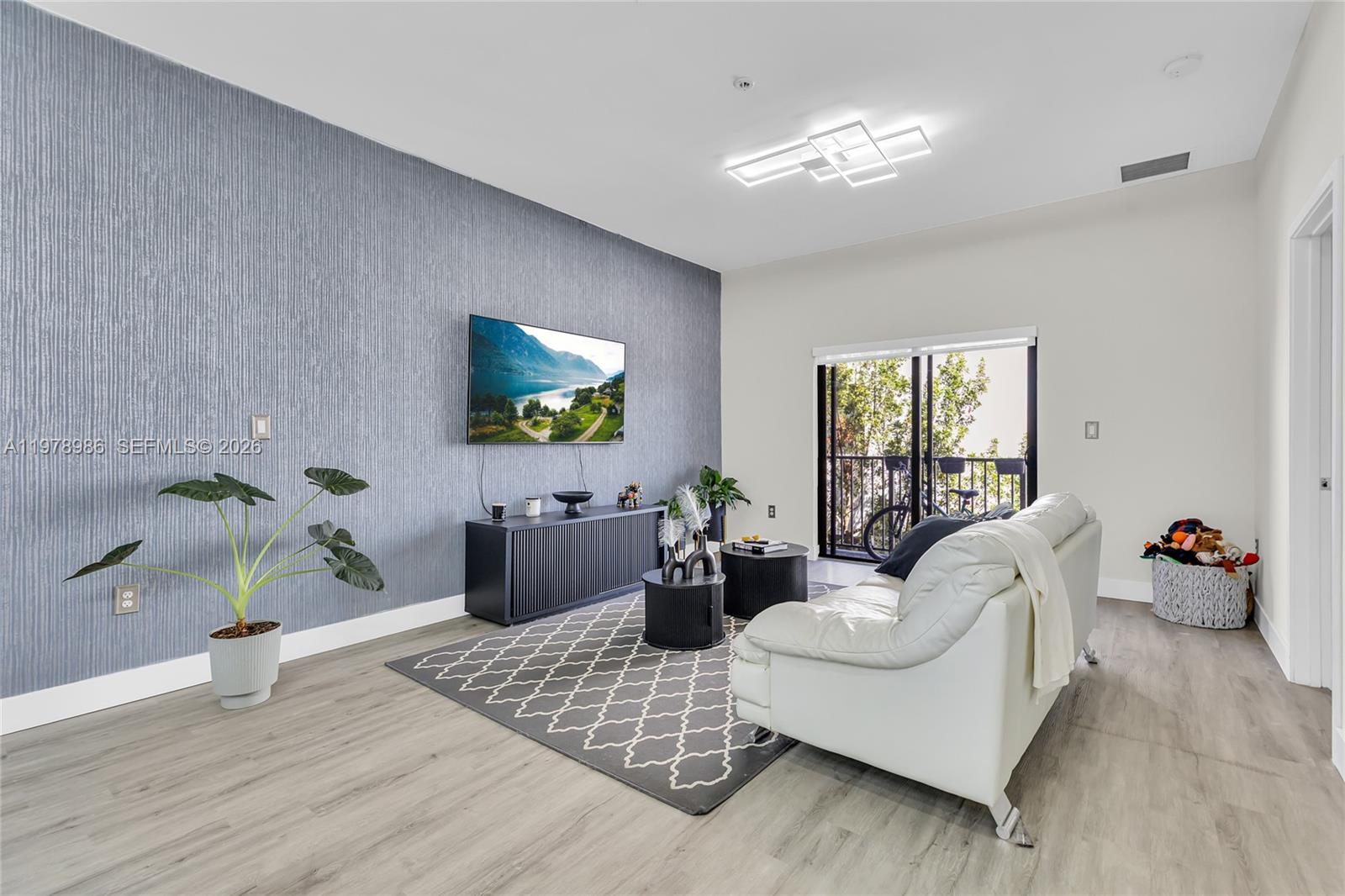 7925 NW 104th Ave #28 Doral, FL 33178