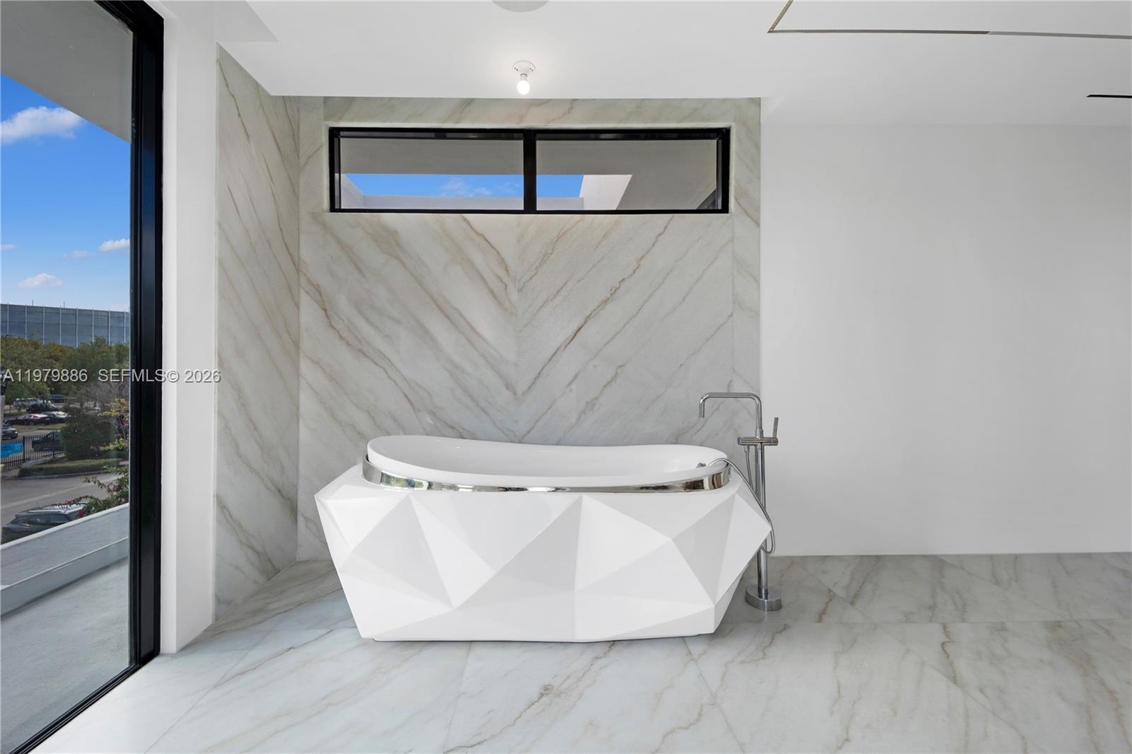 2094 Prairie Ave Miami Beach, FL 33139