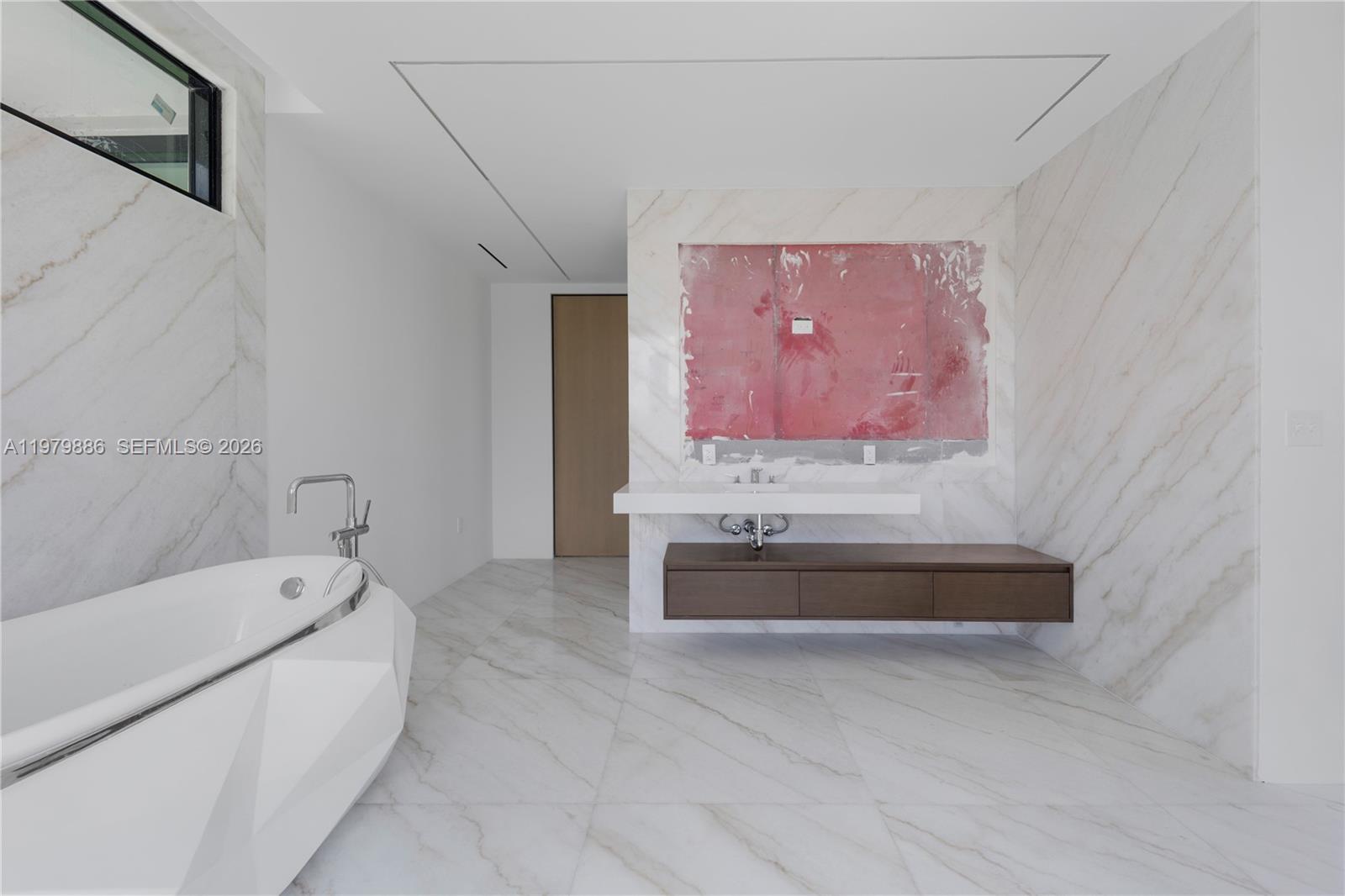 2094 Prairie Ave Miami Beach, FL 33139