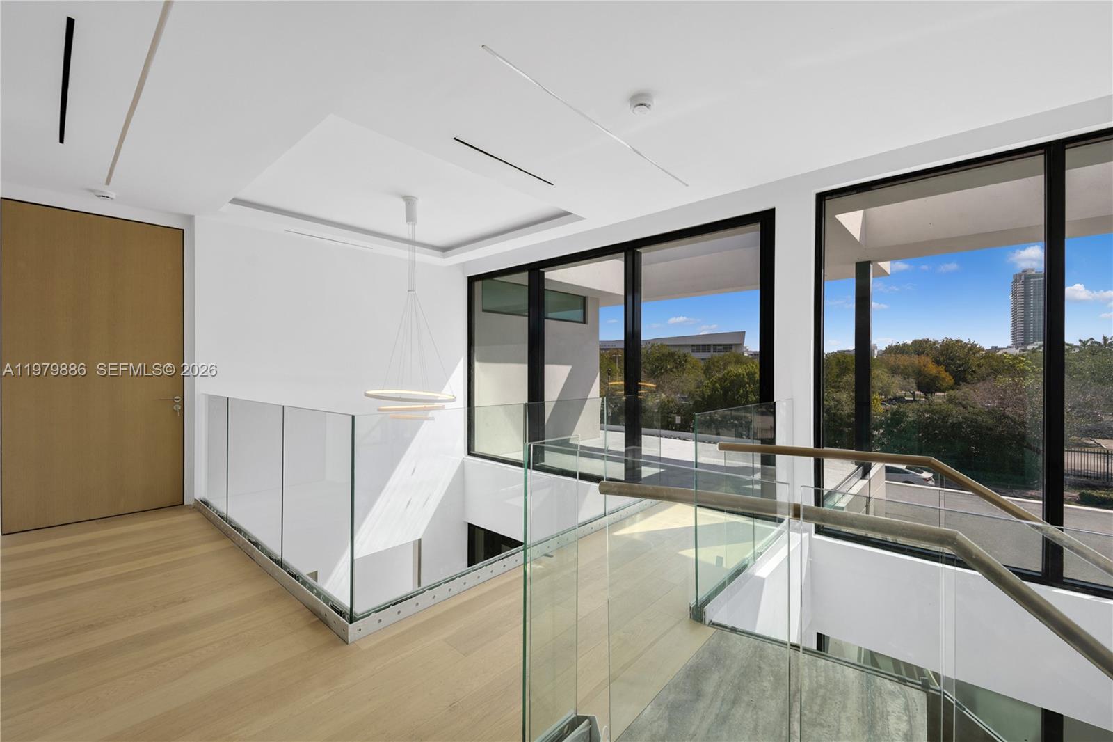 2094 Prairie Ave Miami Beach, FL 33139