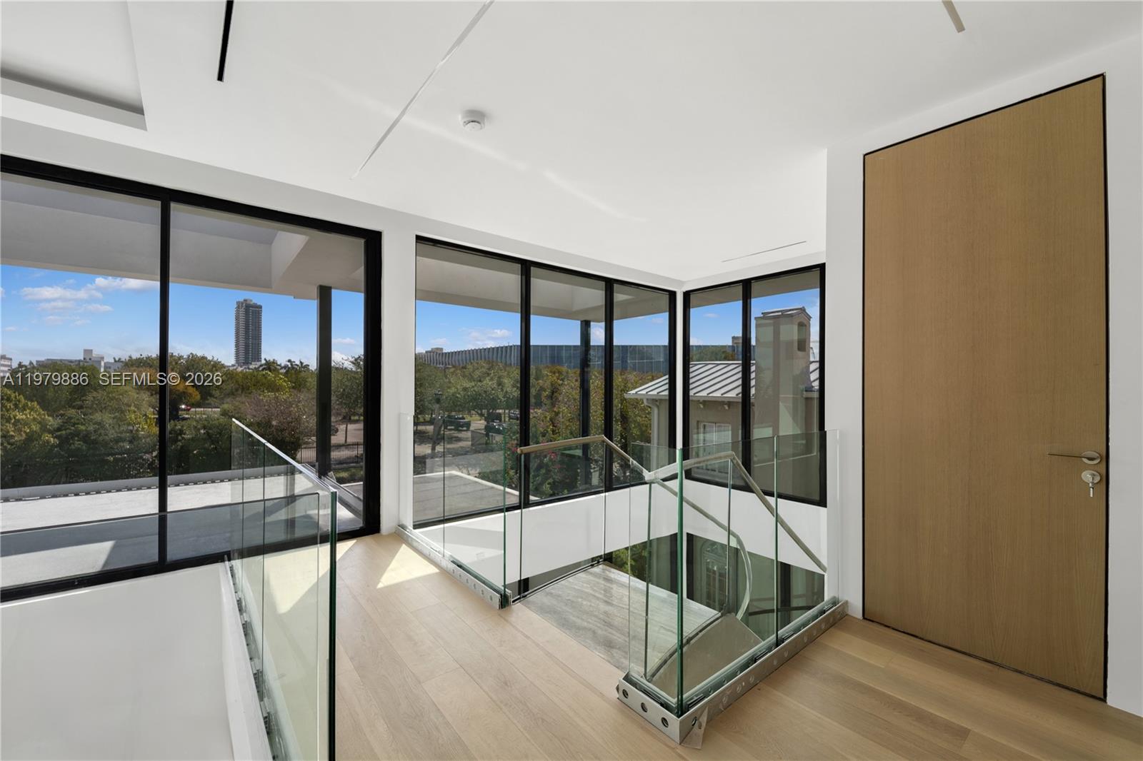 2094 Prairie Ave Miami Beach, FL 33139