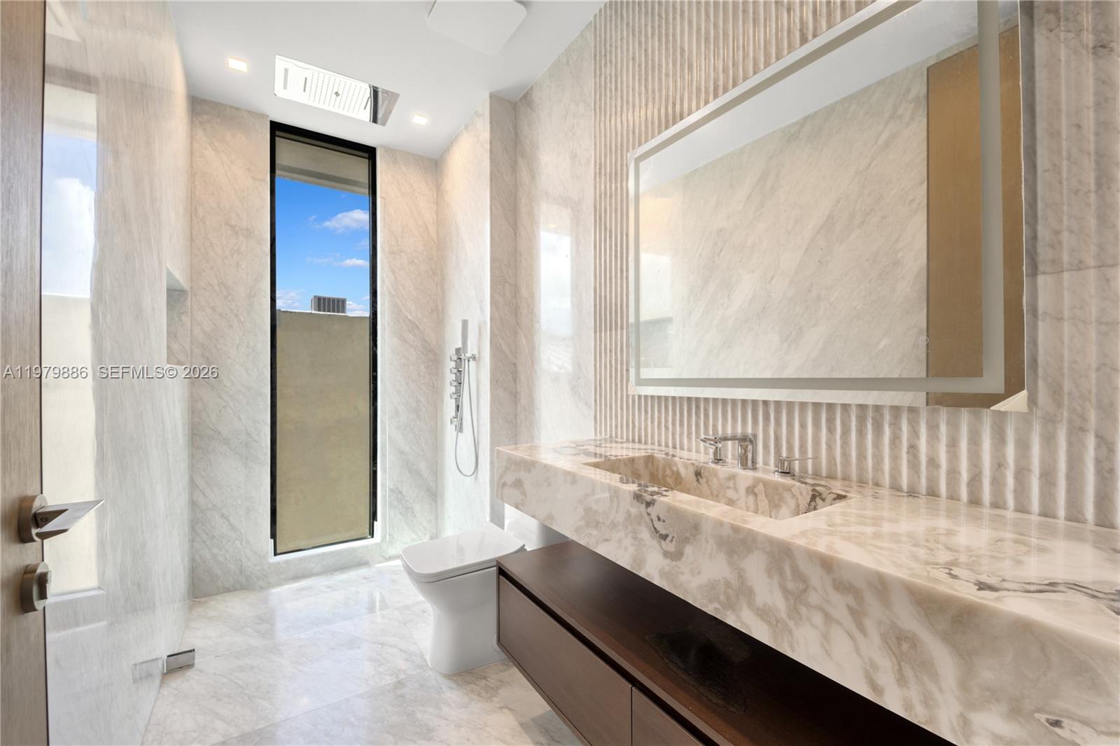 2094 Prairie Ave Miami Beach, FL 33139