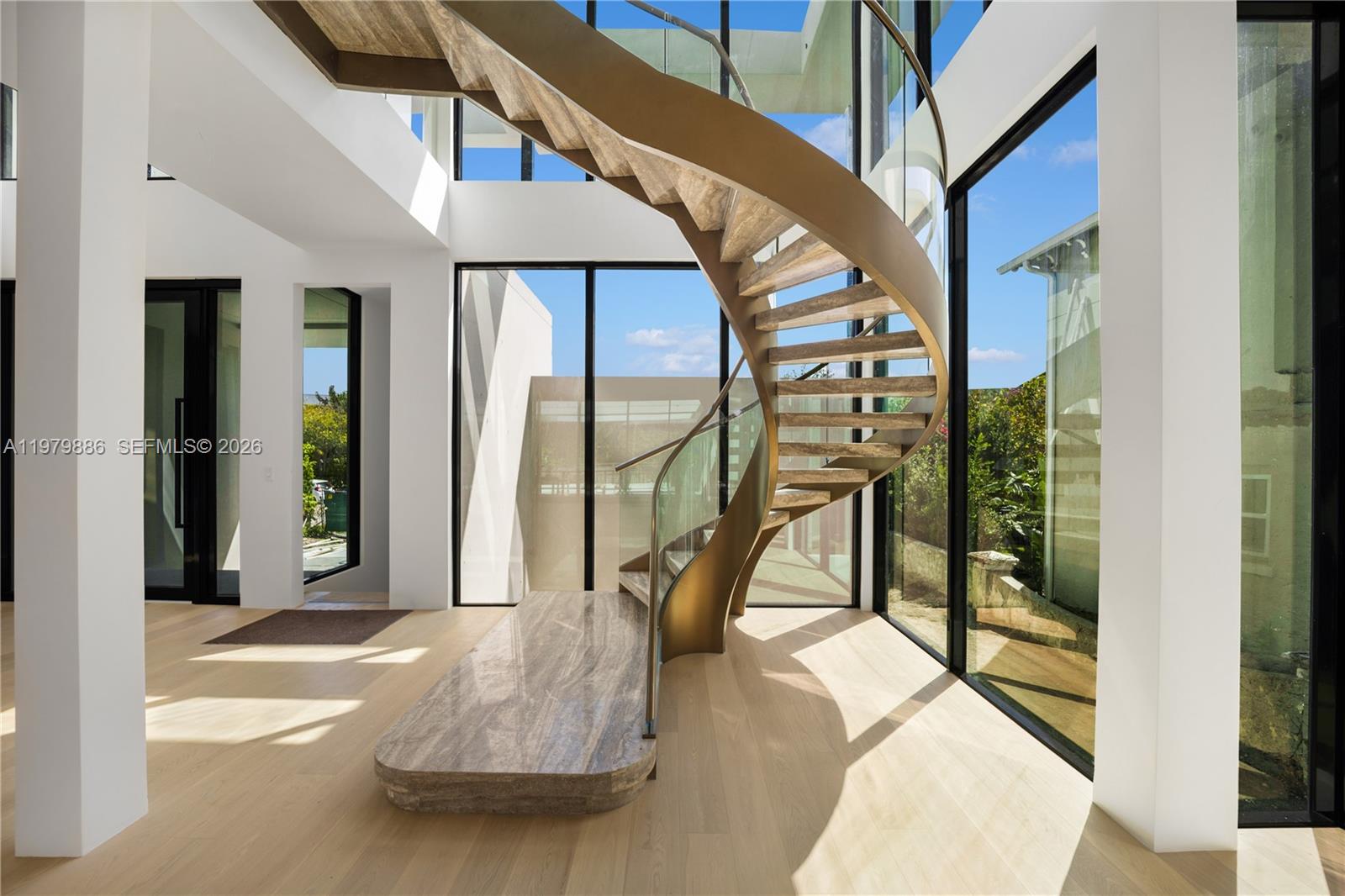 2094 Prairie Ave Miami Beach, FL 33139