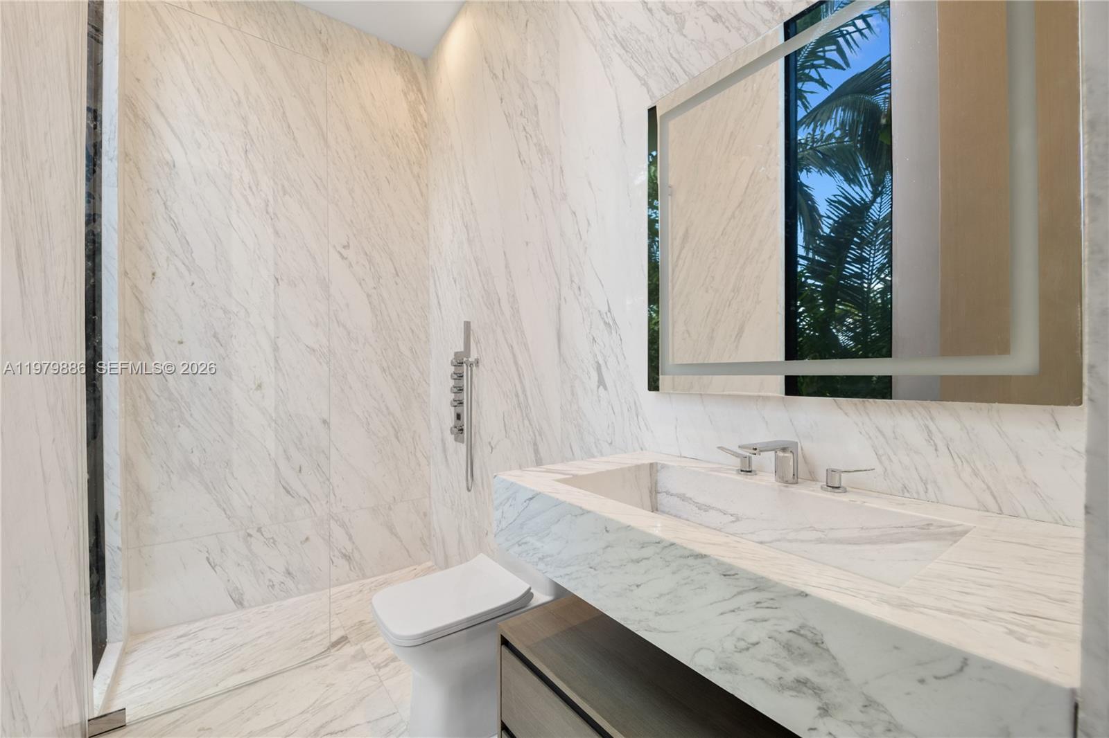 2094 Prairie Ave Miami Beach, FL 33139