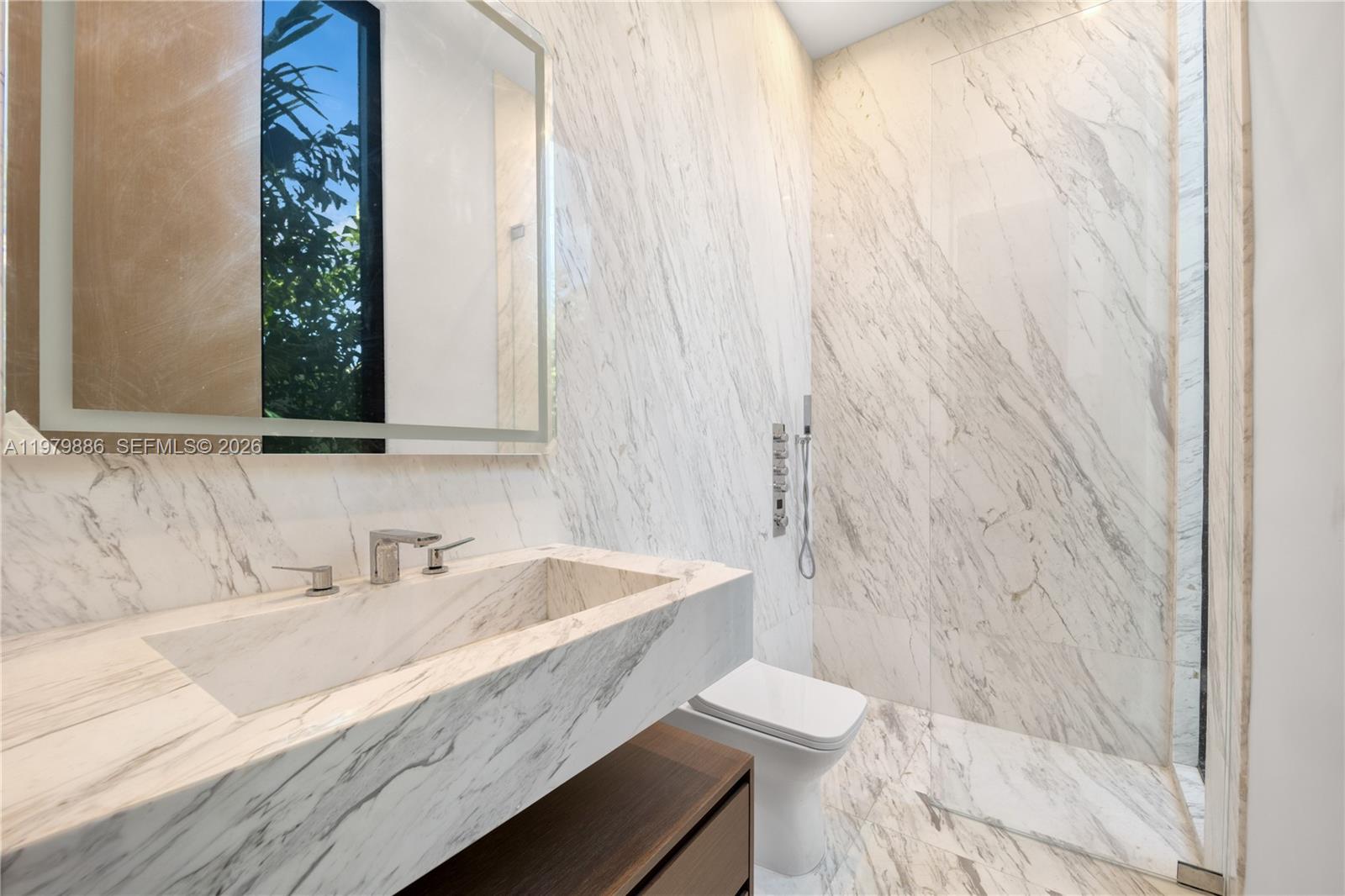 2094 Prairie Ave Miami Beach, FL 33139