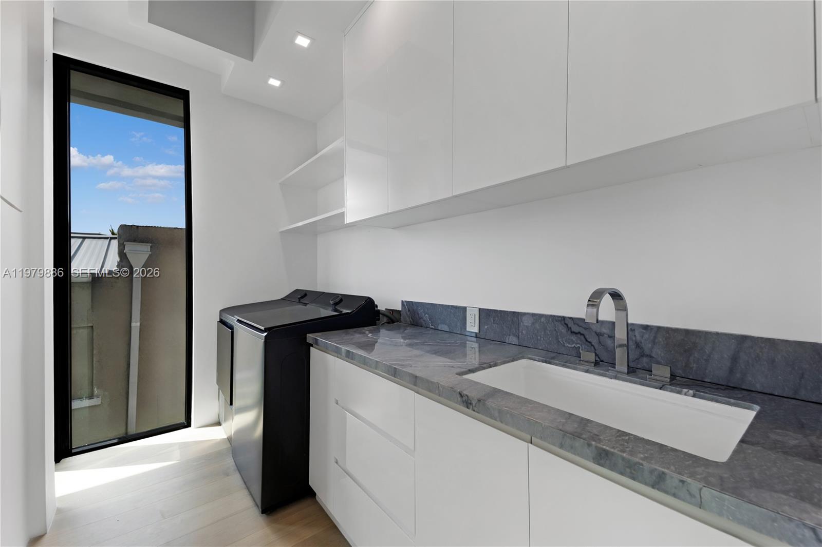 2094 Prairie Ave Miami Beach, FL 33139