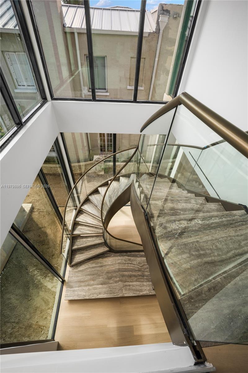 2094 Prairie Ave Miami Beach, FL 33139